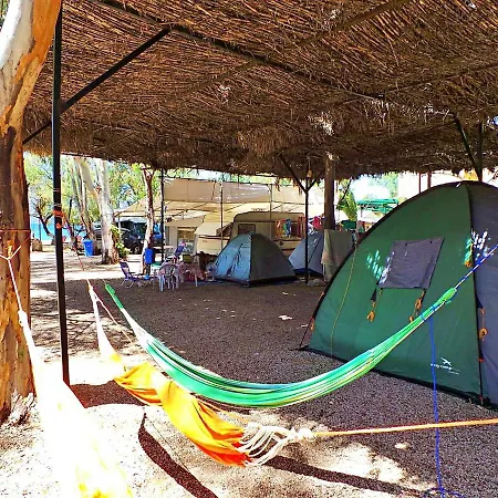 Poseidon Bungalows Ίρια