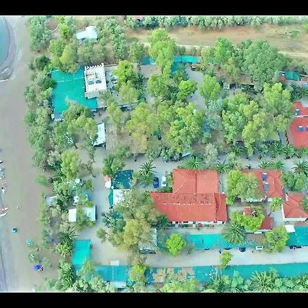 Campsite Poseidon Bungalows Iria