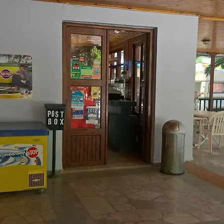 Poseidon Bungalows * Iria