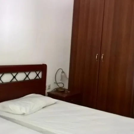 Poseidon Bungalows Campsite *
