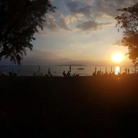 Kemping Poseidon Bungalows Iria