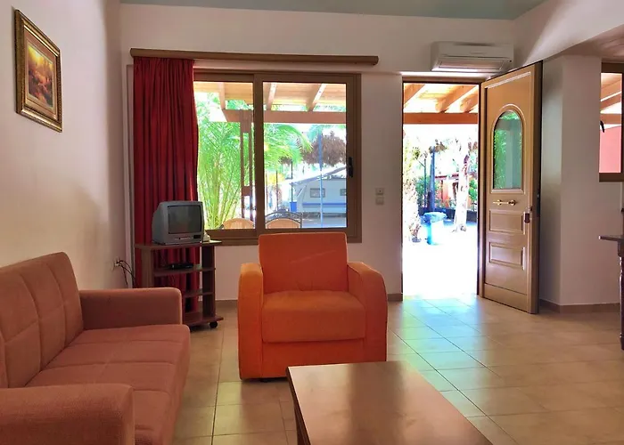 Poseidon Bungalows * Íria