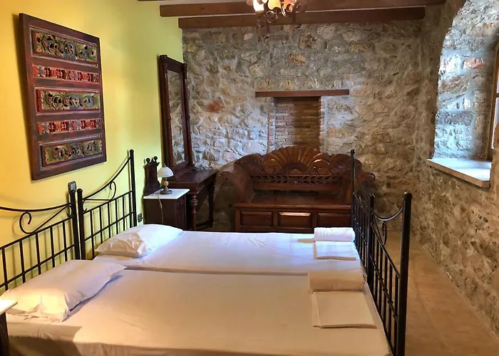 Kemp Poseidon Bungalows Íria