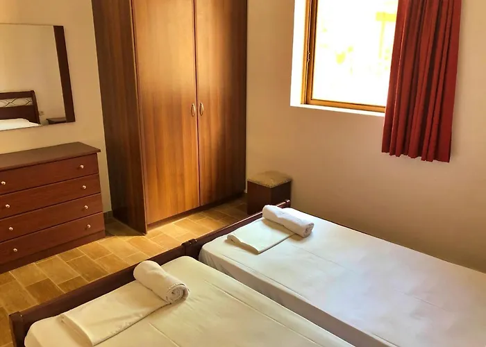 Poseidon Bungalows Íria