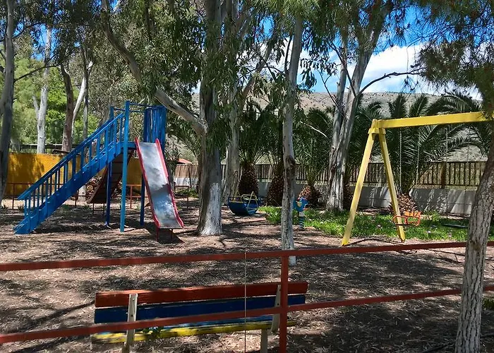 Poseidon Bungalows * Ίρια