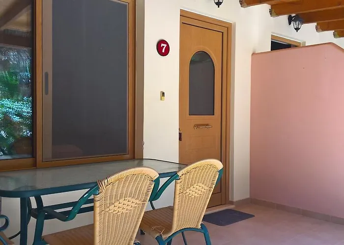 Kemp Poseidon Bungalows